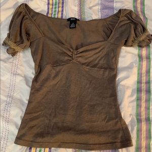 Off the shoulder cropped shirt